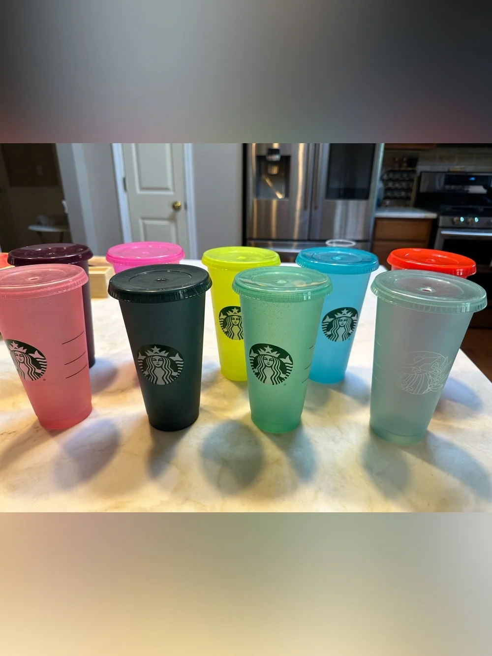 Starbucks Reusable Plastic Cold Cups and Lids - 24oz Venti